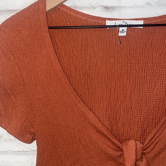 NWOT Love tree textured crop top - Picture 2 of 5